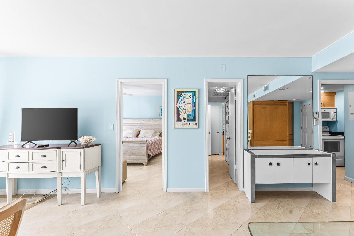 2774 S Ocean Blvd #107 Palm Beach, FL 33480