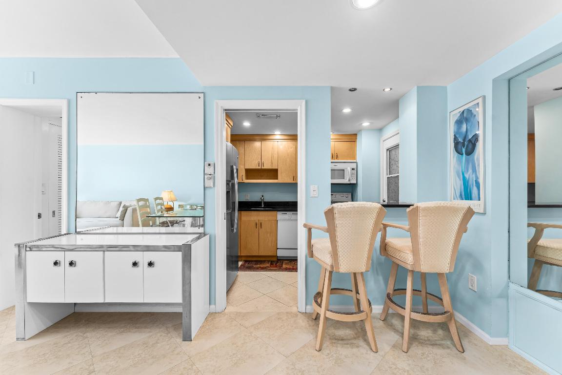 2774 S Ocean Blvd #107 Palm Beach, FL 33480