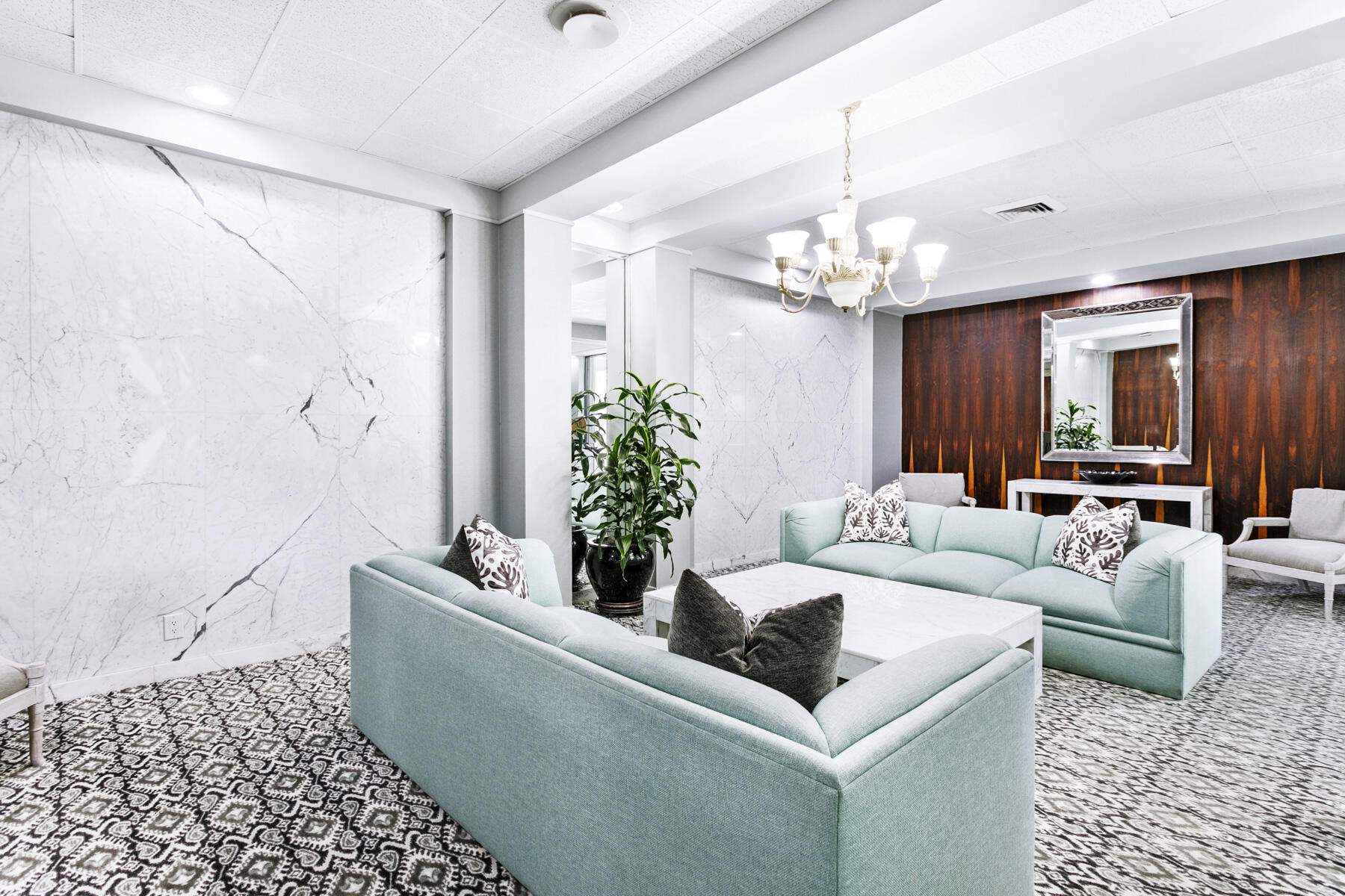 2860 S Ocean Blvd #512 Palm Beach, FL 33480