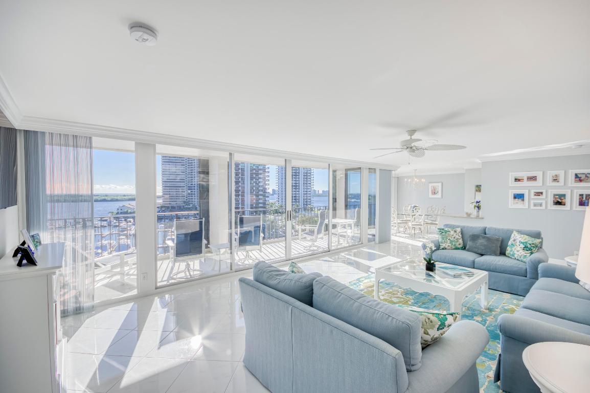 120 Lakeshore Dr #937 North Palm Beach, FL 33408