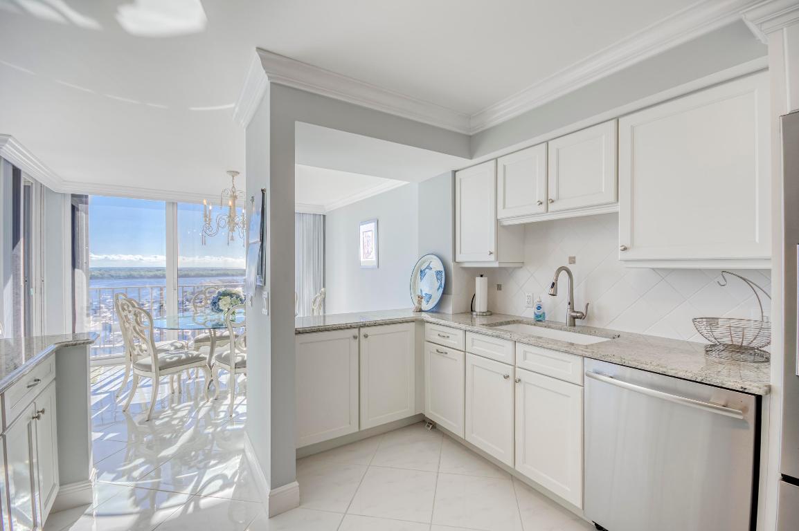 120 Lakeshore Dr #937 North Palm Beach, FL 33408