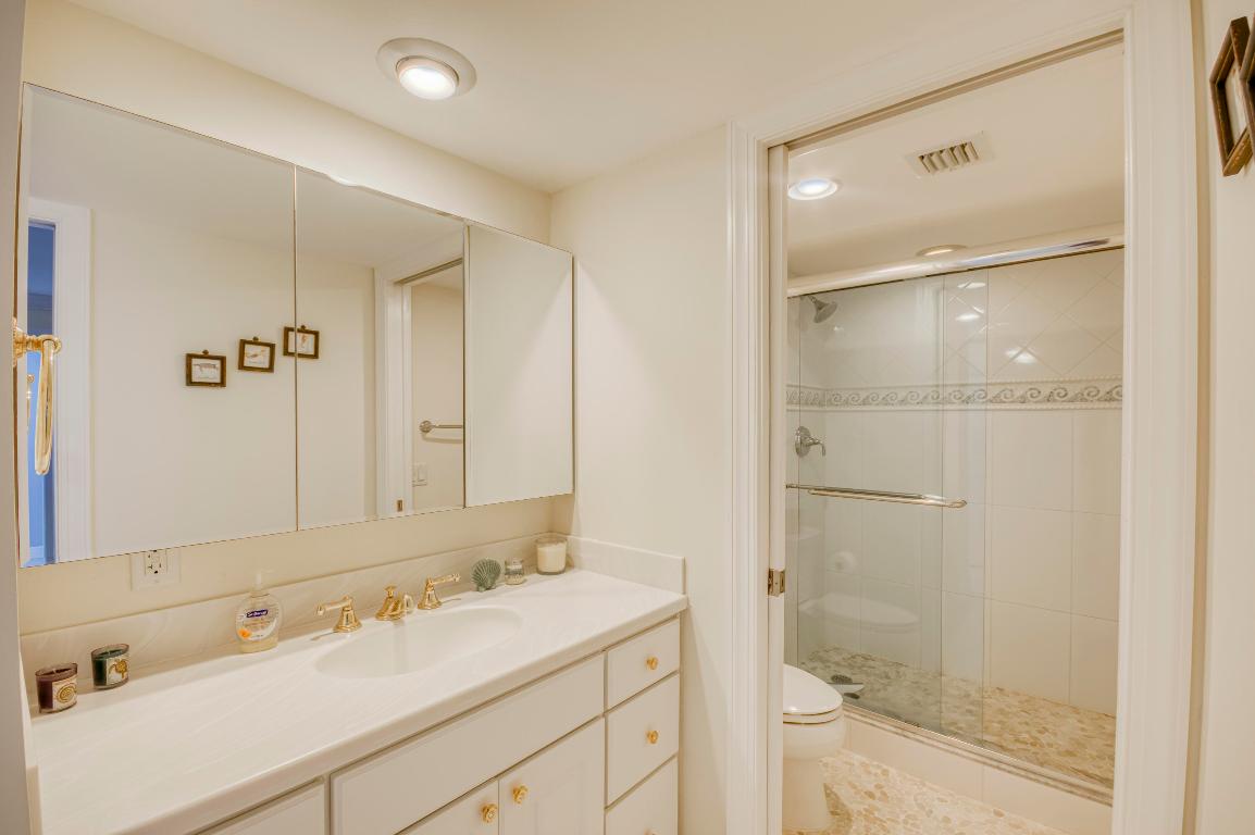 120 Lakeshore Dr #937 North Palm Beach, FL 33408