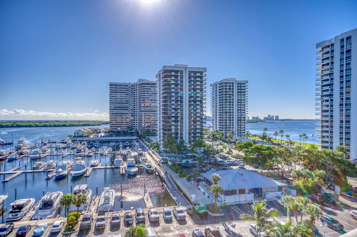 120 Lakeshore Dr #937 North Palm Beach, FL 33408