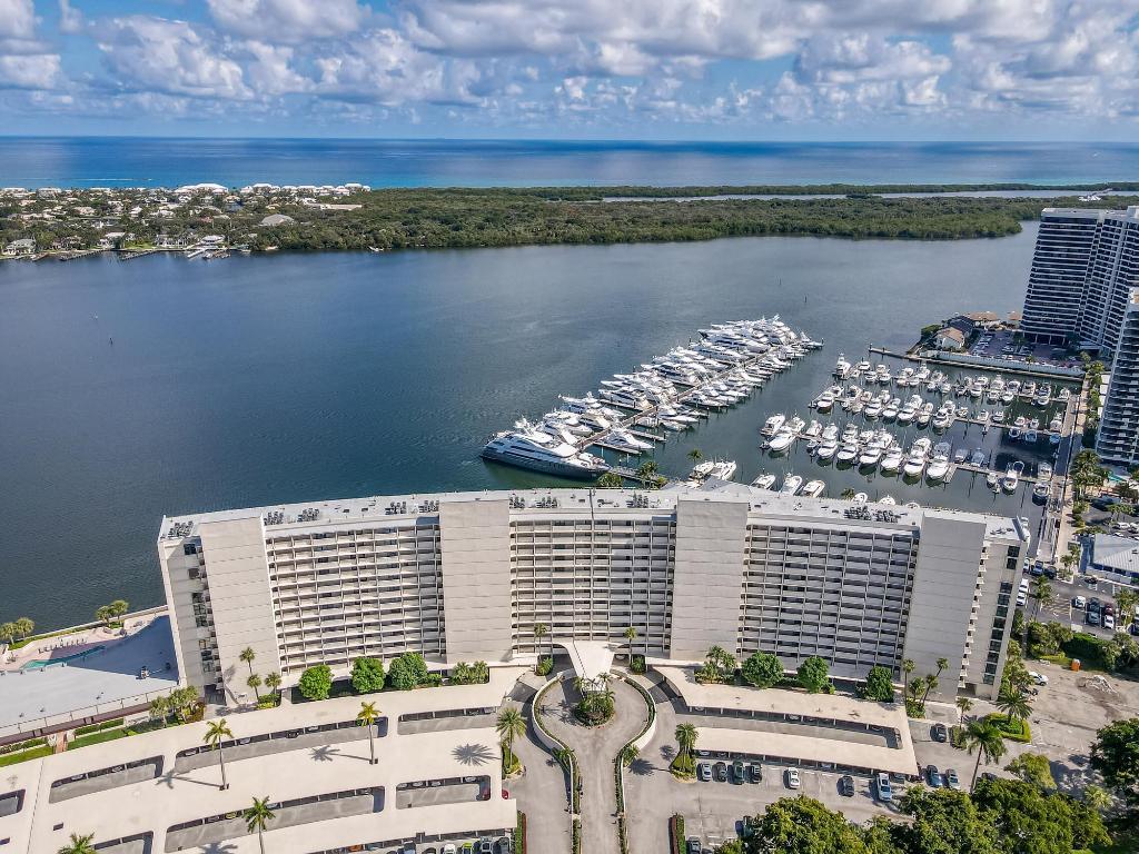 120 Lakeshore Dr #937 North Palm Beach, FL 33408
