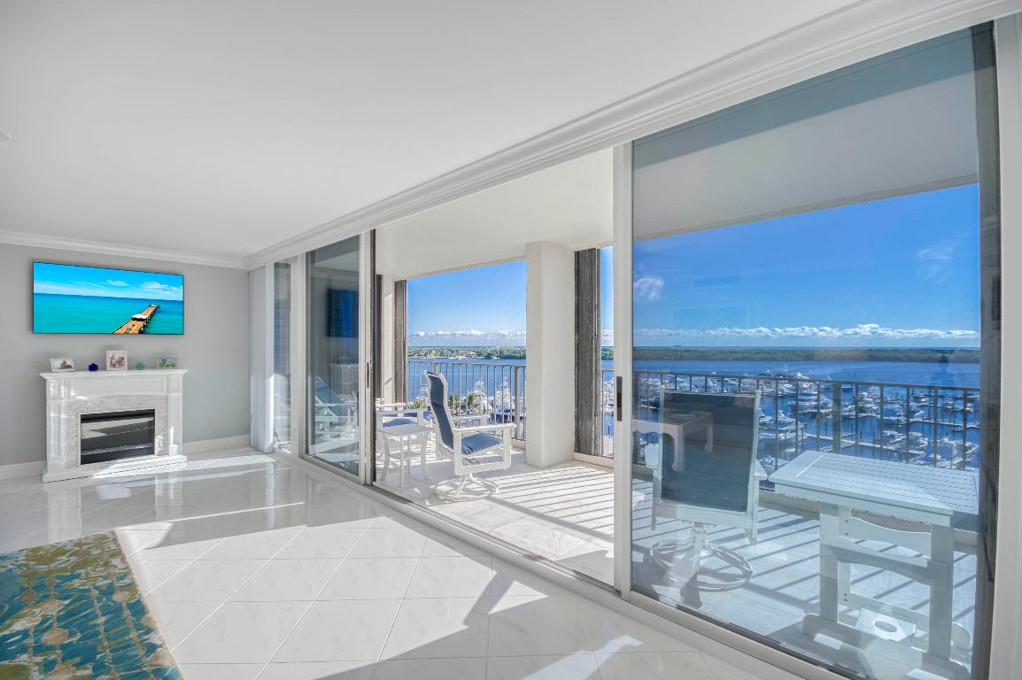 120 Lakeshore Dr #937 North Palm Beach, FL 33408