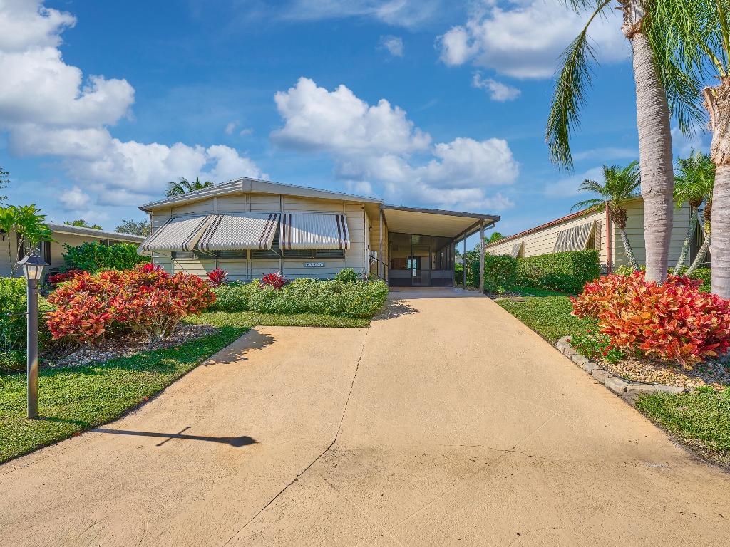 7526 SE Independence