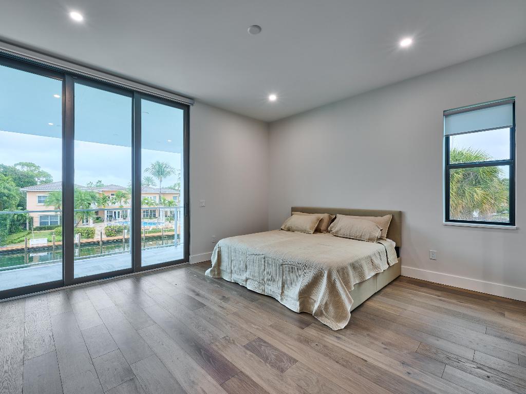 2751 NE 22nd Pompano Beach, FL 33062