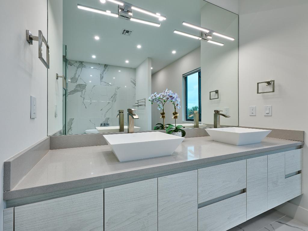 2751 NE 22nd Pompano Beach, FL 33062