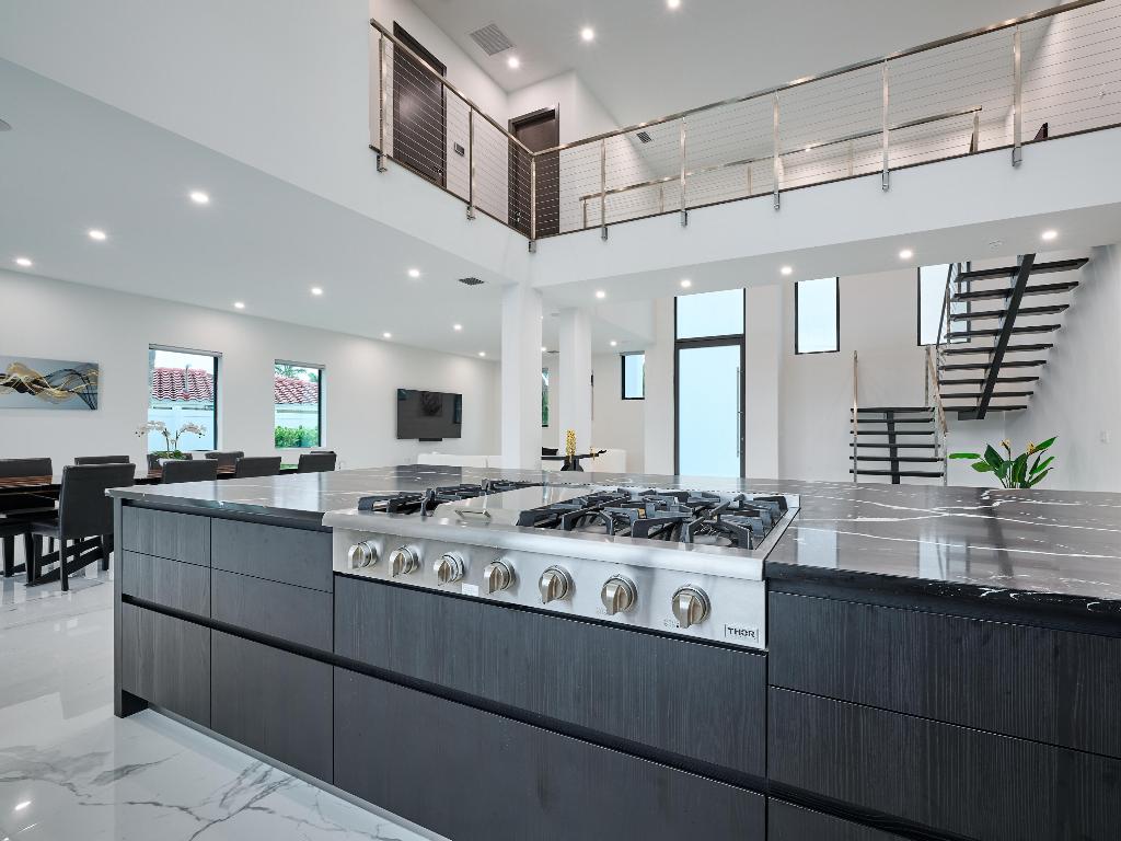 2751 NE 22nd Pompano Beach, FL 33062