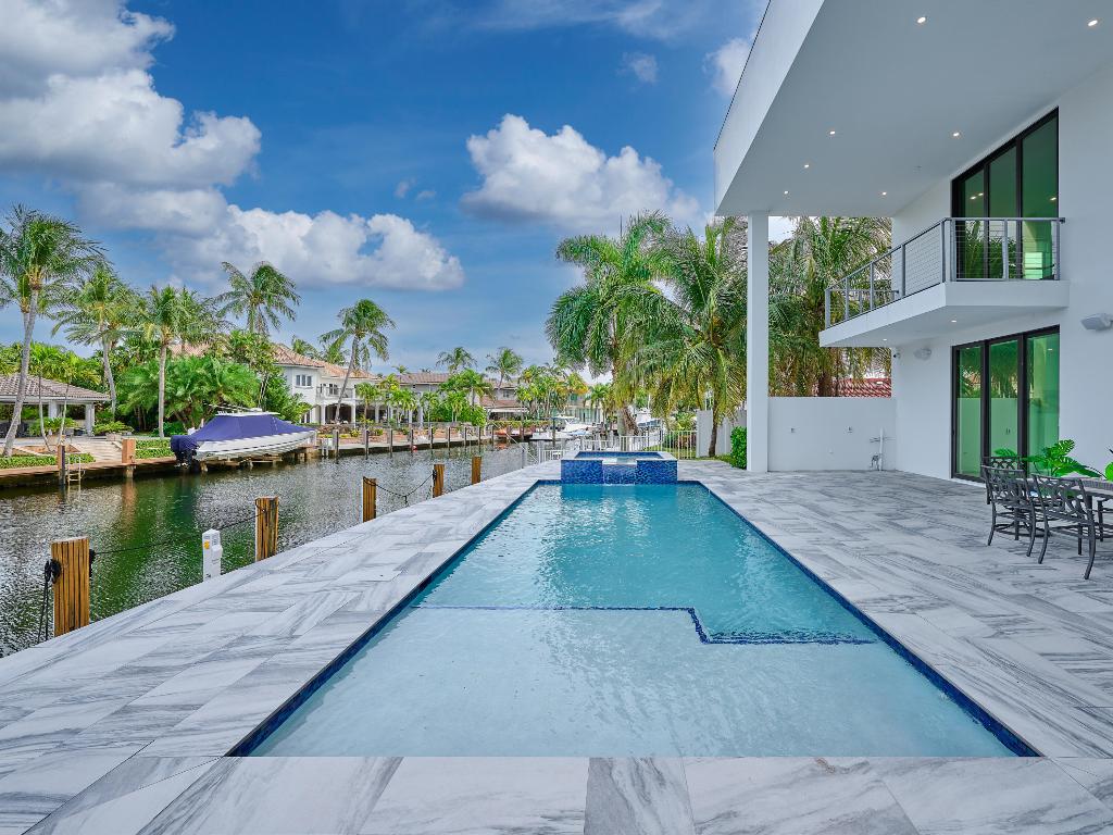 2751 NE 22nd Pompano Beach, FL 33062