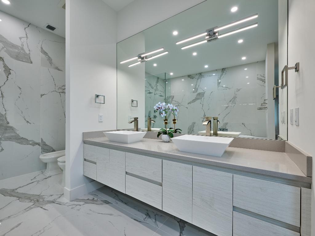 2751 NE 22nd Pompano Beach, FL 33062