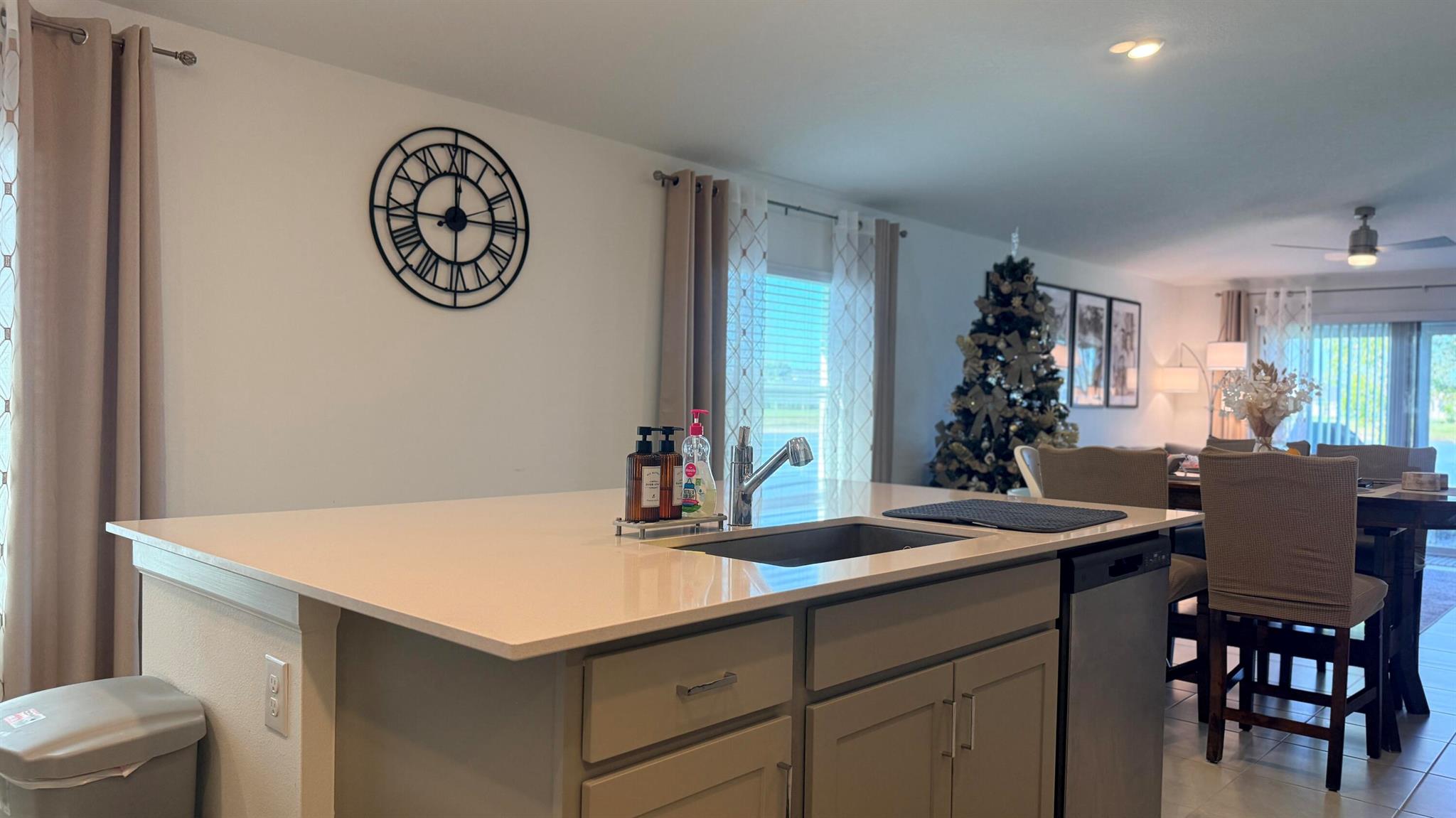 682 Papillon St Palm Bay, FL 32908