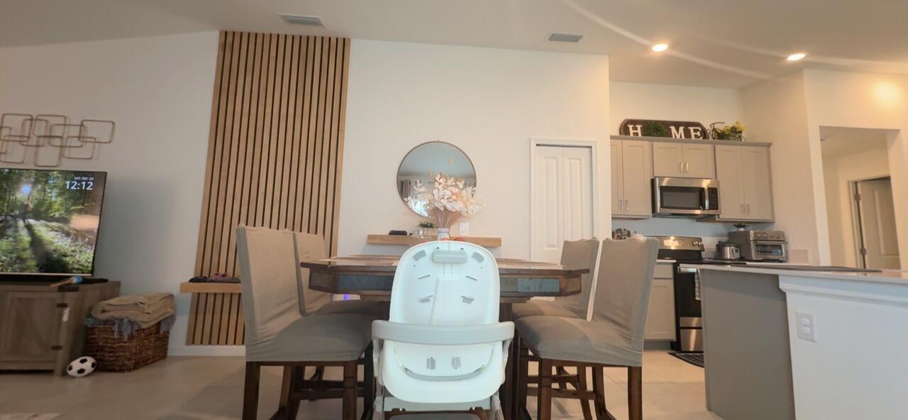 682 Papillon St Palm Bay, FL 32908