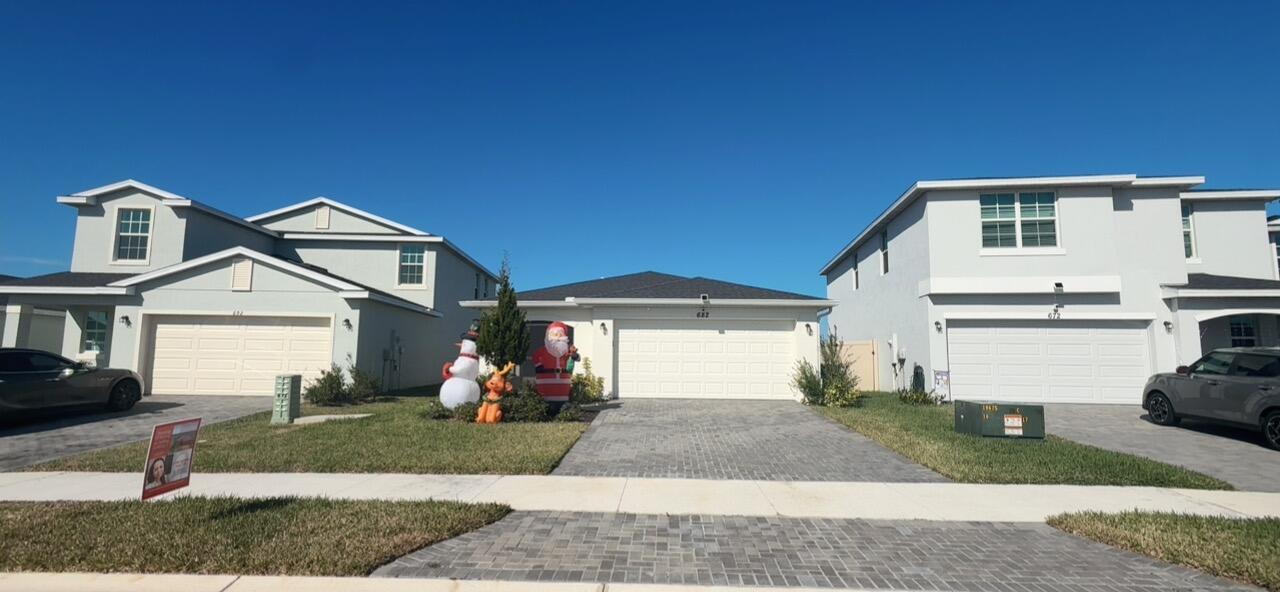 682 Papillon St Palm Bay, FL 32908