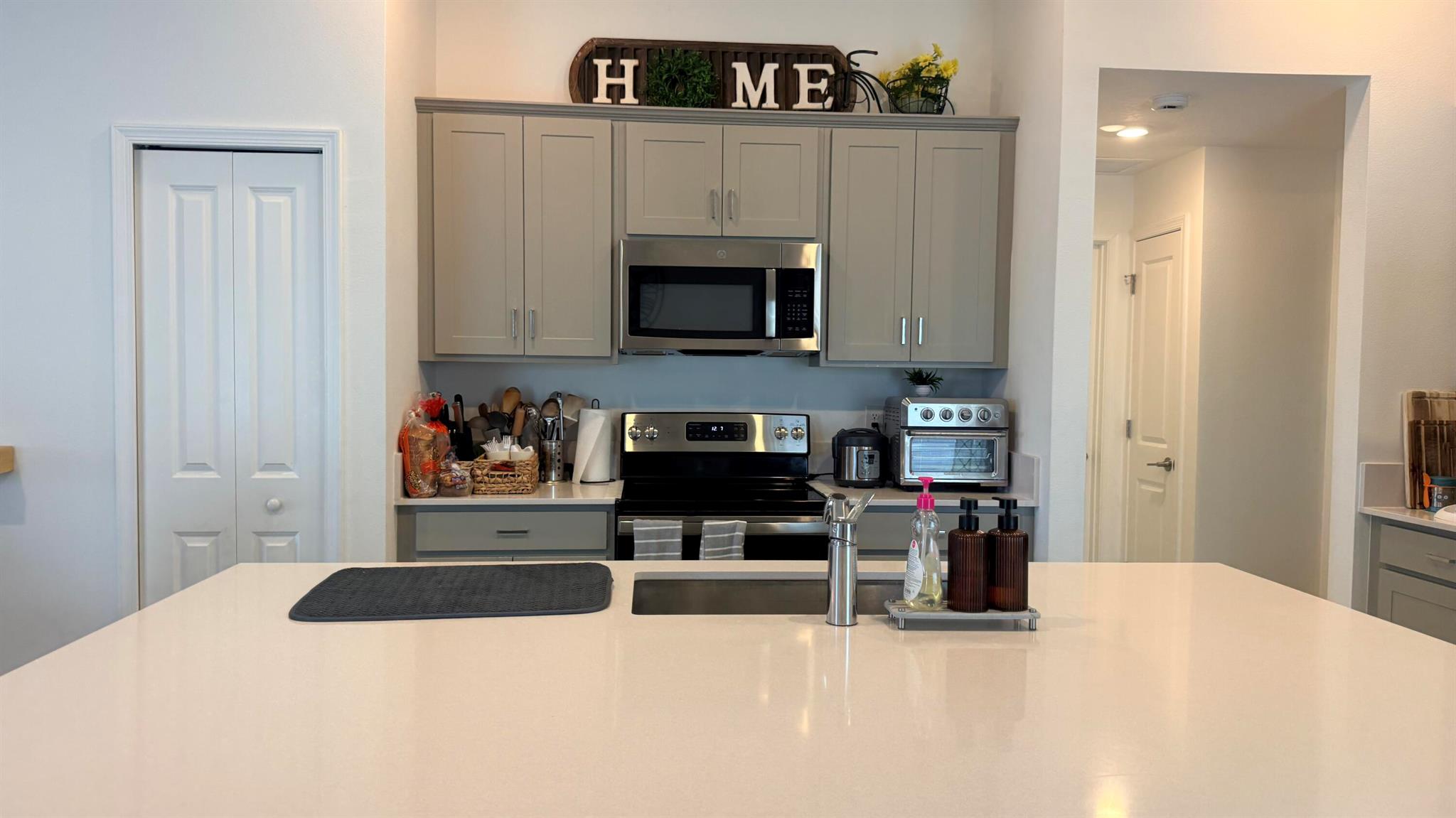 682 Papillon St Palm Bay, FL 32908