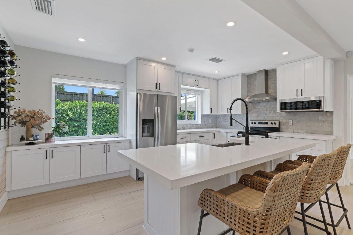 5830 SW 51st Miami, FL 33155