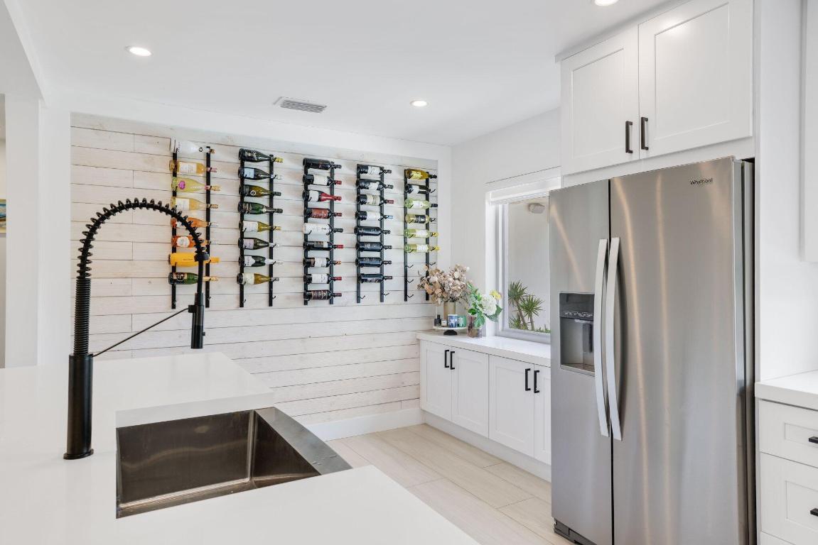 5830 SW 51st Miami, FL 33155