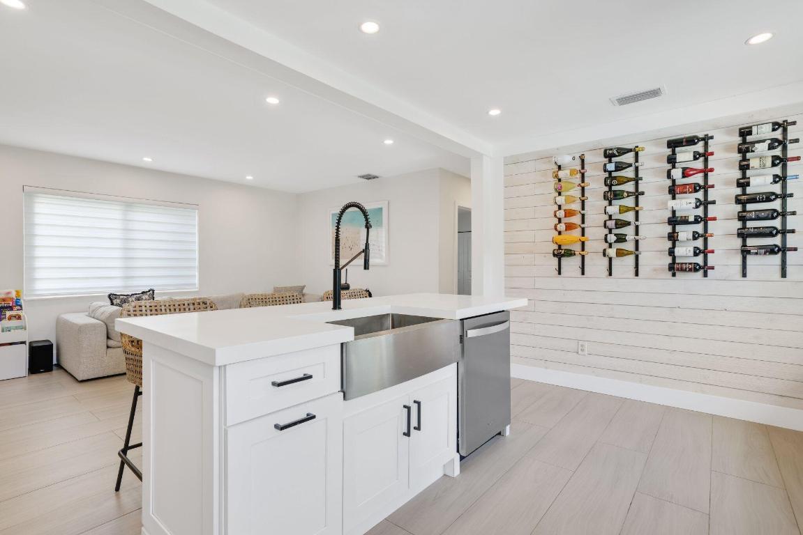 5830 SW 51st Miami, FL 33155