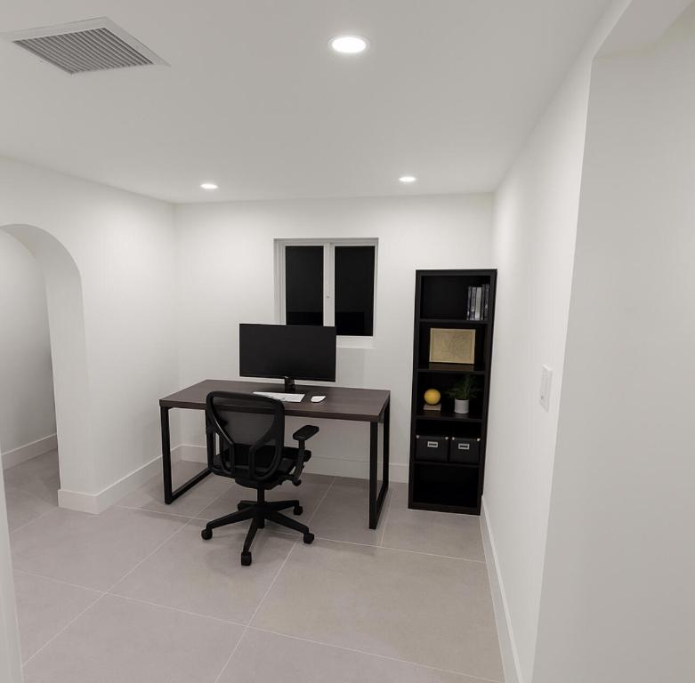 5830 SW 51st Miami, FL 33155