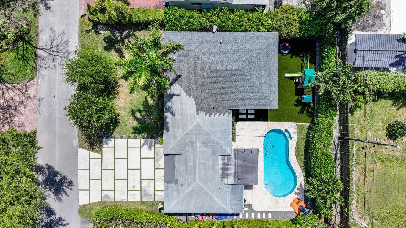 5830 SW 51st Miami, FL 33155