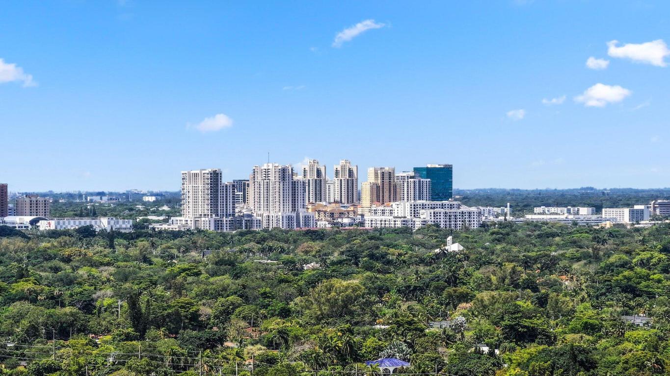 5830 SW 51st Miami, FL 33155