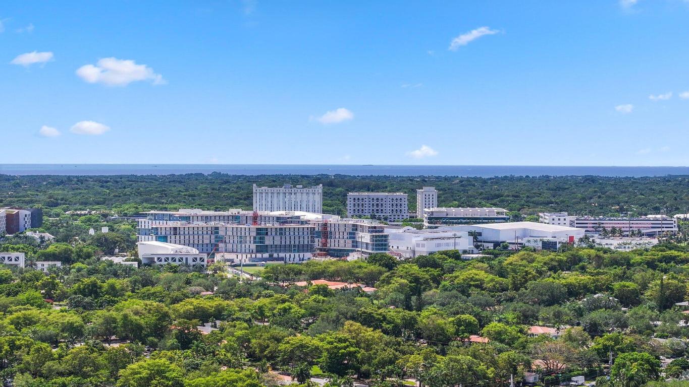 5830 SW 51st Miami, FL 33155