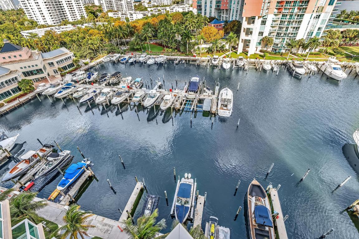 image Aventura Marina Condo Number Two11