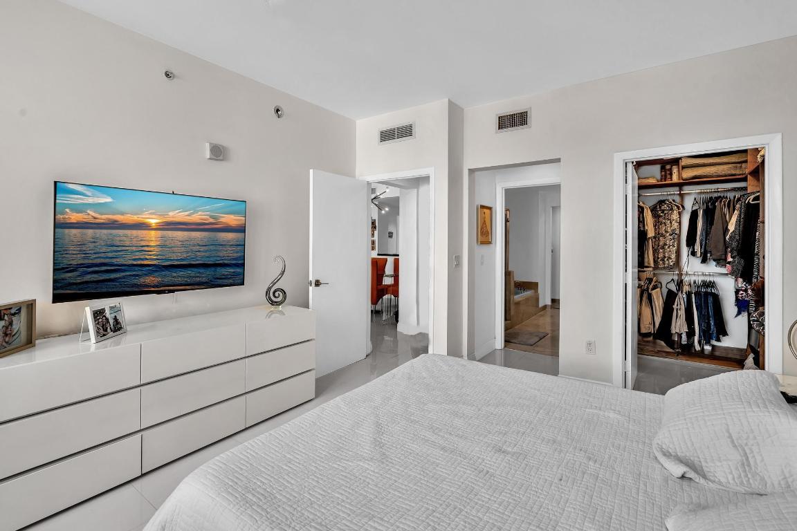 image Aventura Marina Condo Number Two13