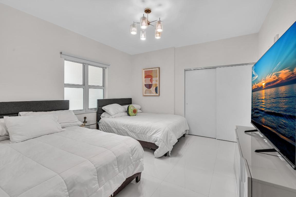 image Aventura Marina Condo Number Two17