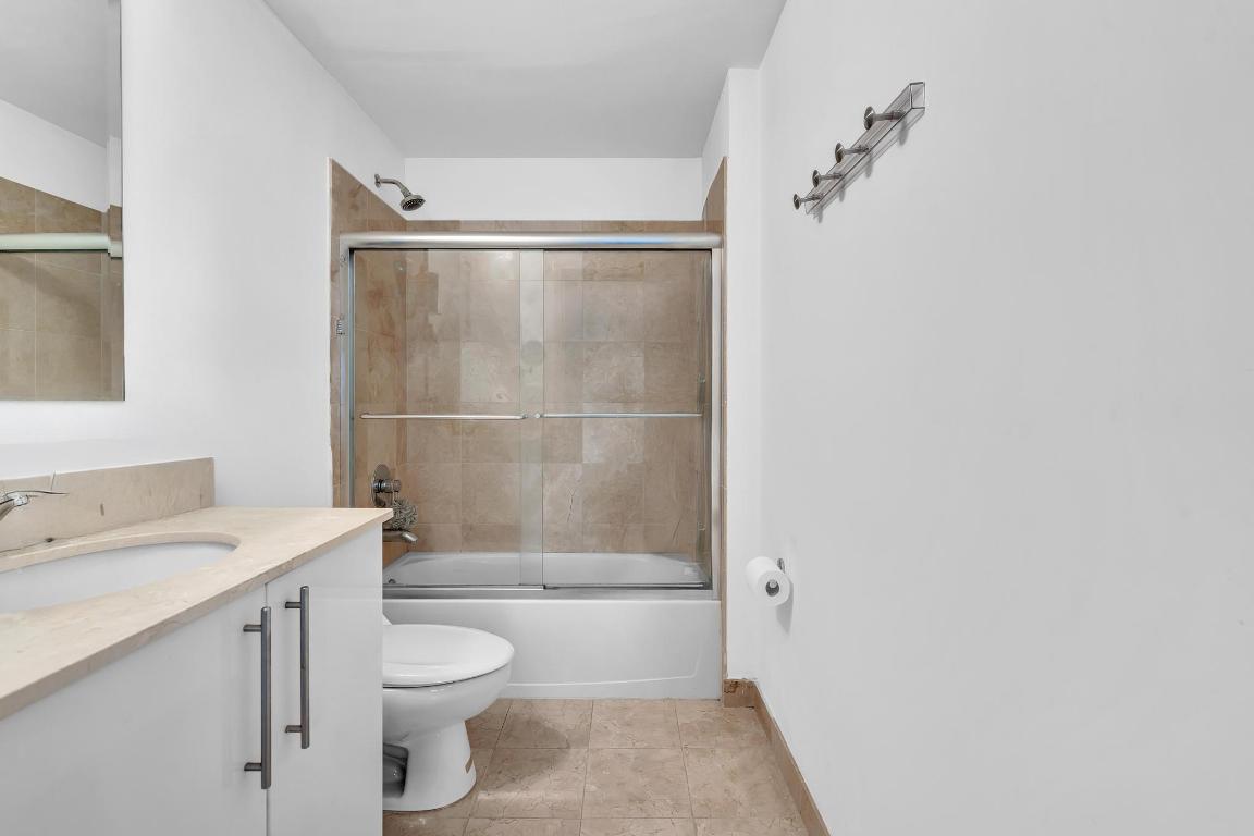 image Aventura Marina Condo Number Two19