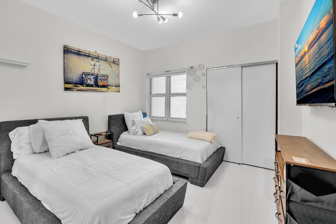 image Aventura Marina Condo Number Two20