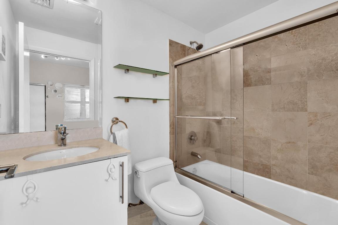 image Aventura Marina Condo Number Two22