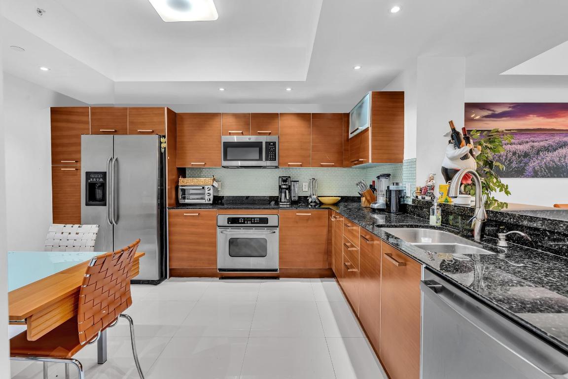 image Aventura Marina Condo Number Two2