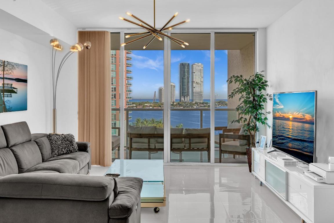 image Aventura Marina Condo Number Two7