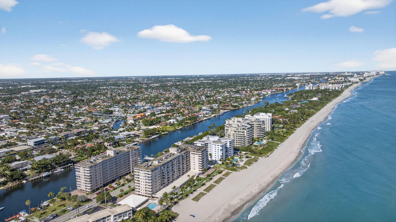 1050 Hillsboro Mile #704w