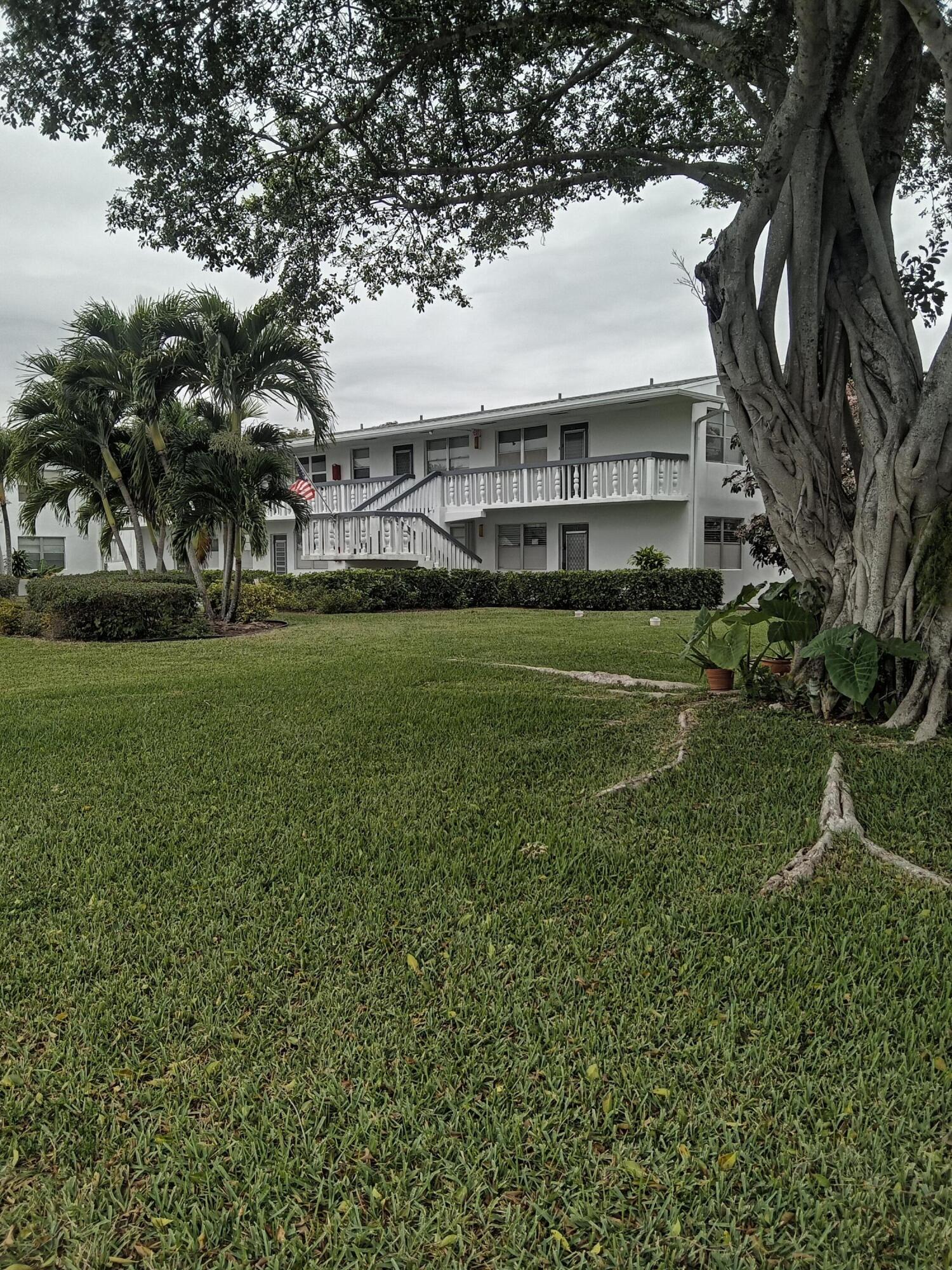 302 Markham #302