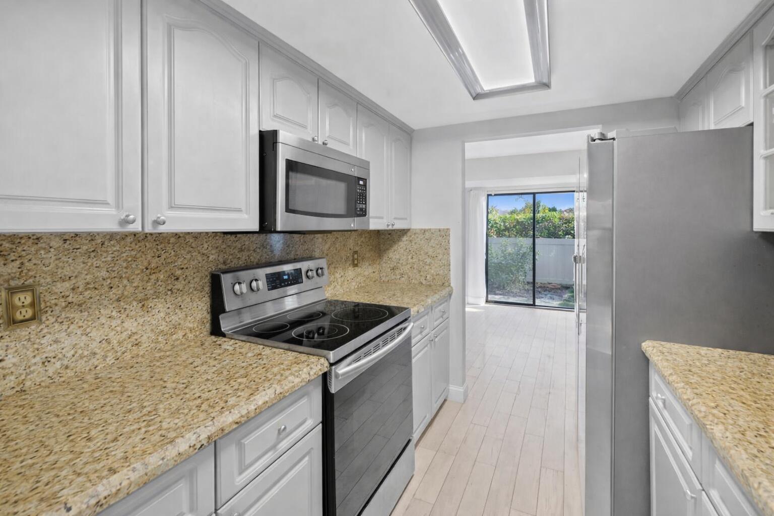 12702 Peconic Wellington, FL 33414