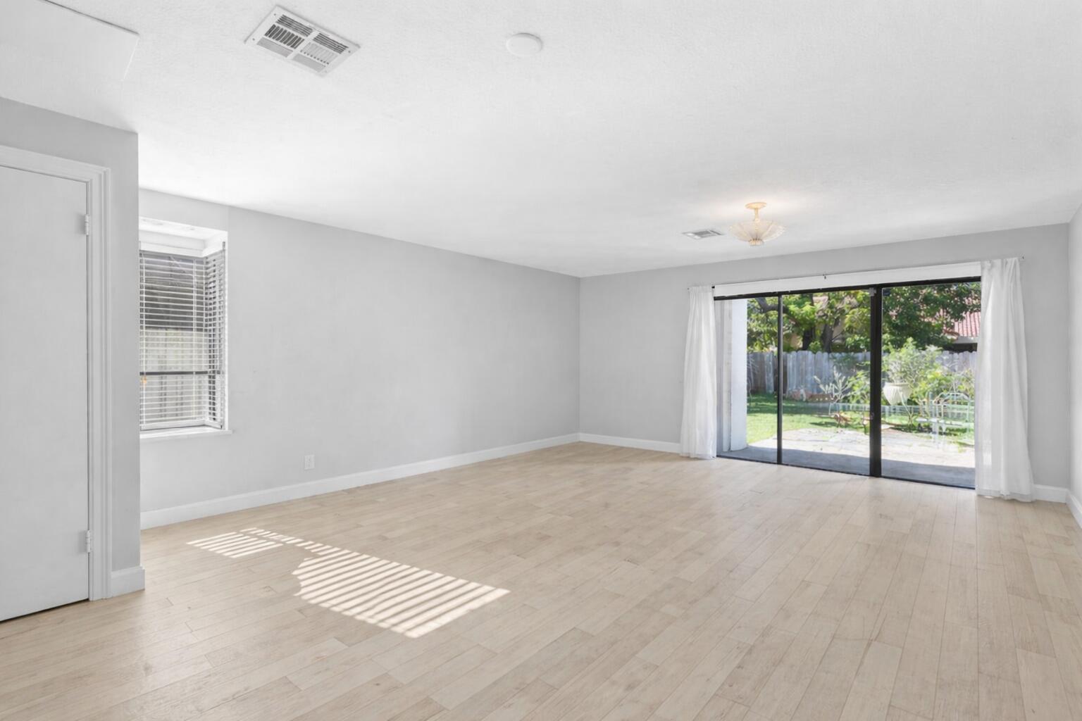 12702 Peconic Wellington, FL 33414