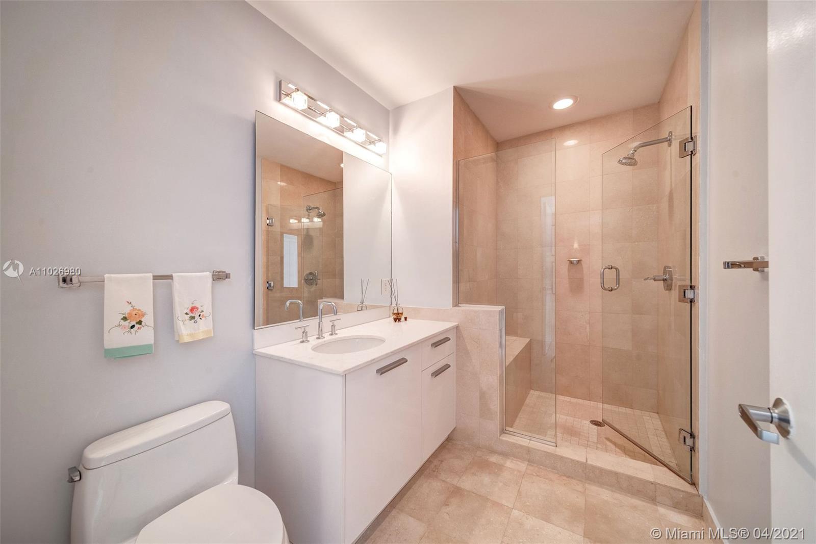 1060 Brickell Ave #4507 Miami, FL 33131