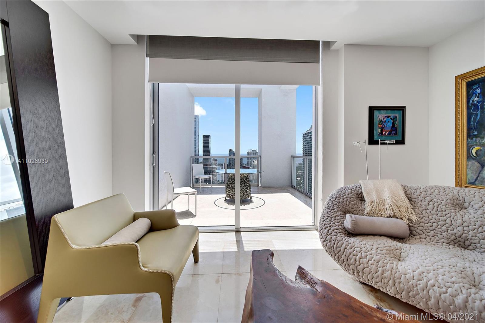 1060 Brickell Ave #4507 Miami, FL 33131