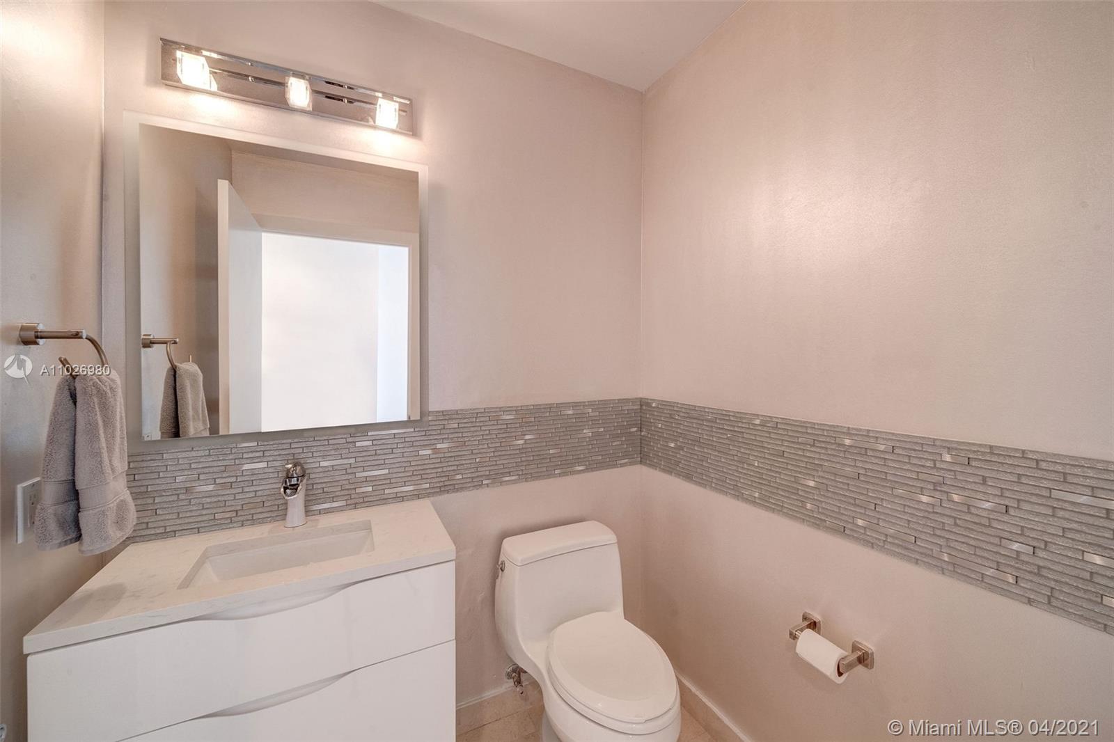 1060 Brickell Ave #4507 Miami, FL 33131