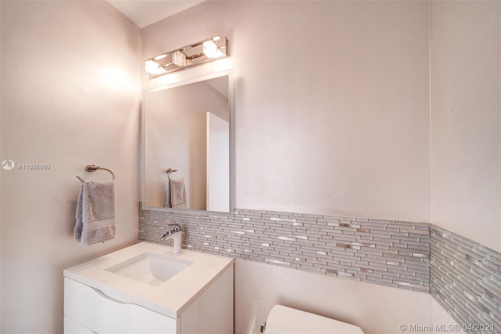 1060 Brickell Ave #4507 Miami, FL 33131