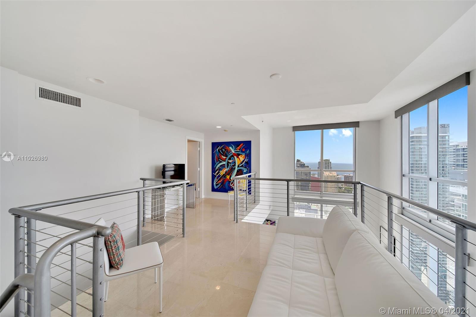 1060 Brickell Ave #4507 Miami, FL 33131