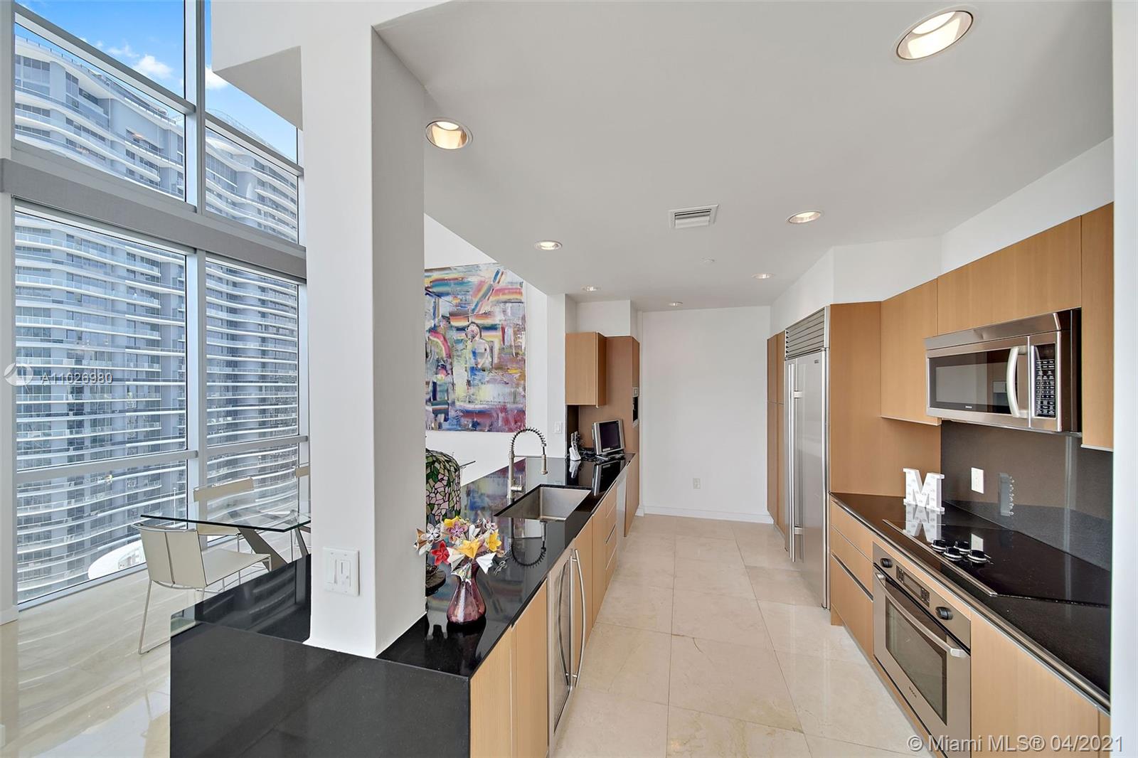 1060 Brickell Ave #4507 Miami, FL 33131
