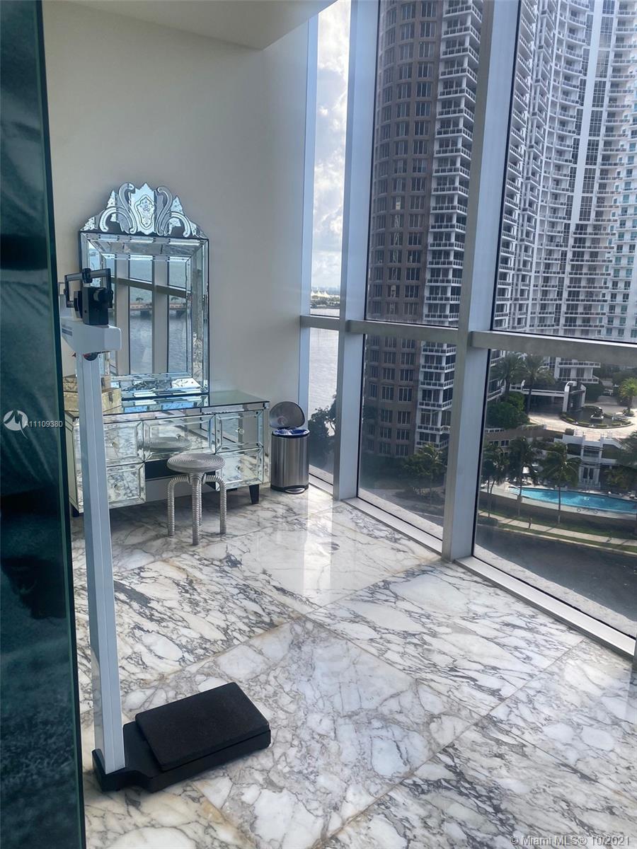 475 BRICKELL AVE #5408, Miami, FL 33131