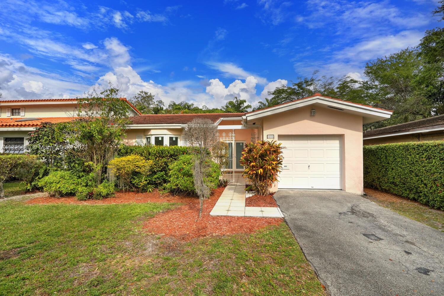 415 Giralda Ave