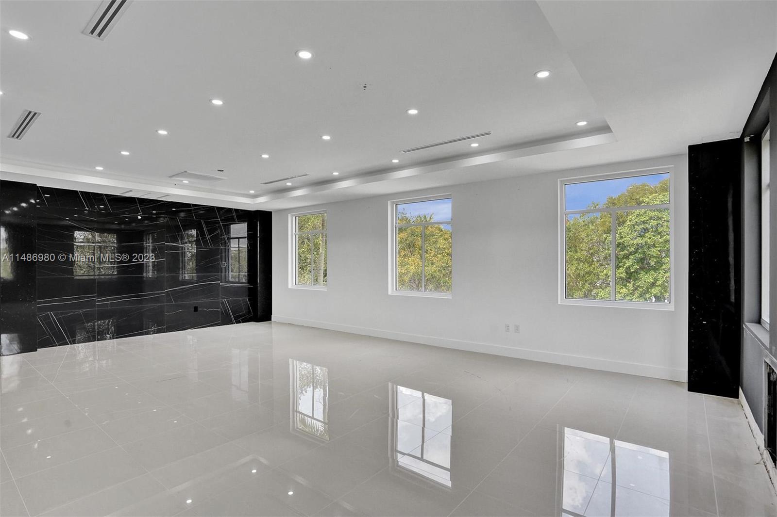 15620 SW 29th St Miramar, FL 33027