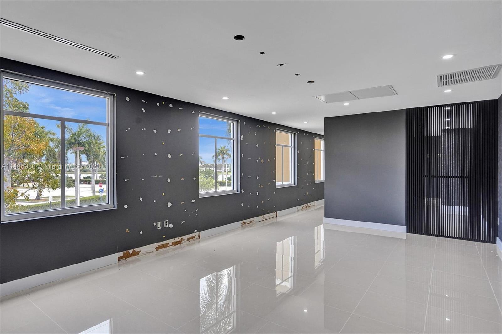 15620 SW 29th St Miramar, FL 33027