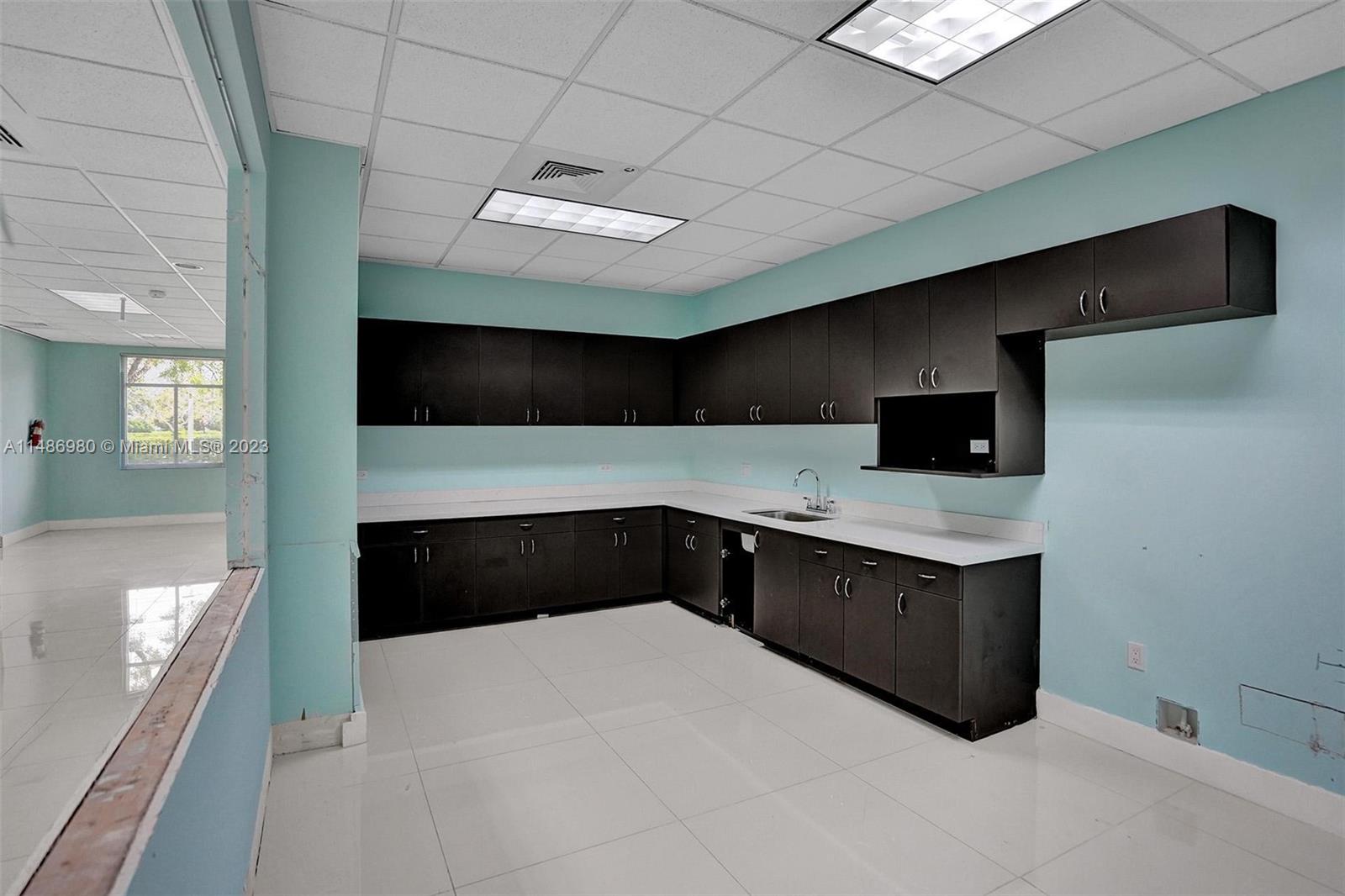 15620 SW 29th St Miramar, FL 33027