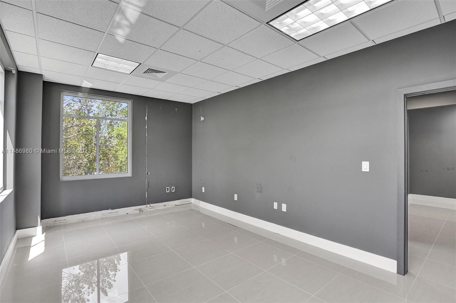 15620 SW 29th St Miramar, FL 33027